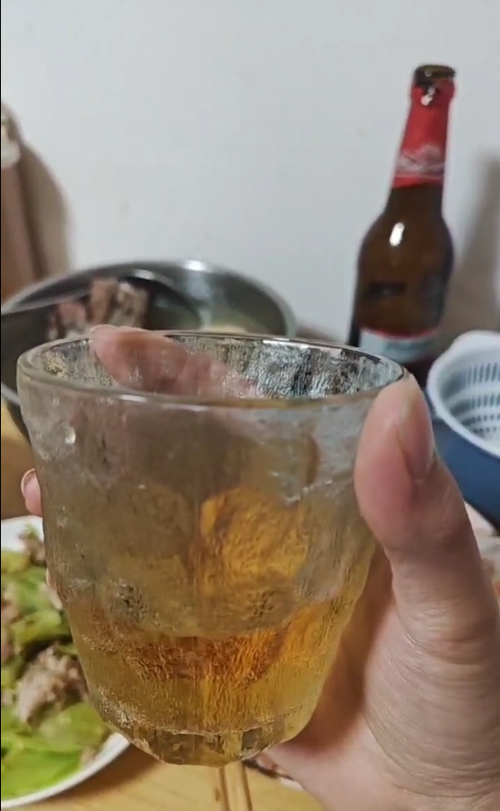 啤酒